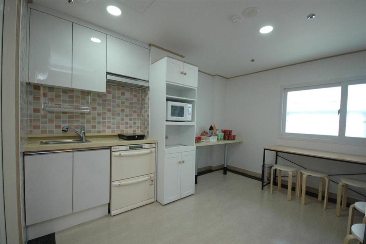 Eel Guesthouse Сеул Экстерьер фото