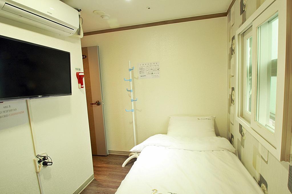 Eel Guesthouse Сеул Номер фото