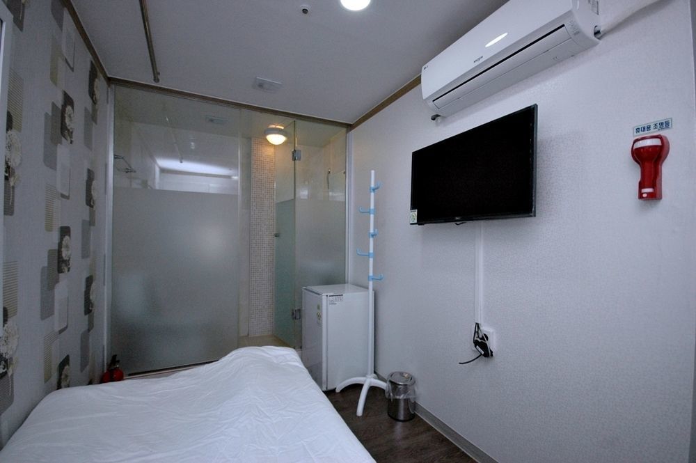 Eel Guesthouse Сеул Экстерьер фото