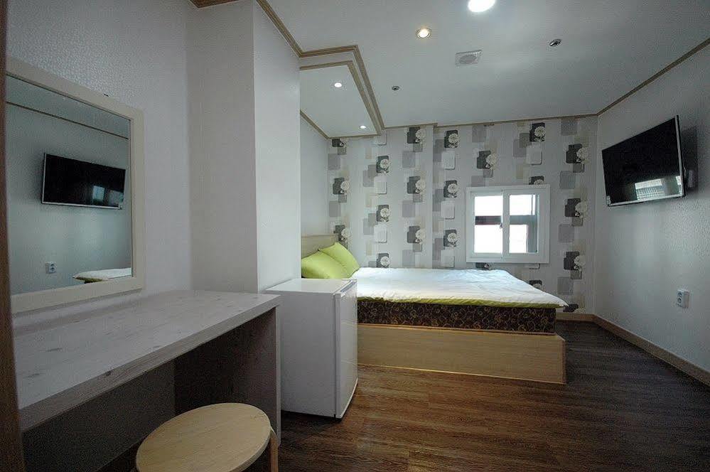 Eel Guesthouse Сеул Экстерьер фото