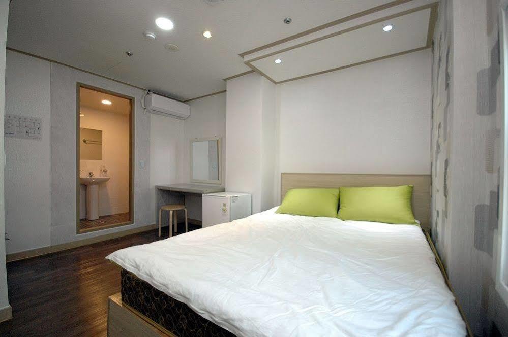 Eel Guesthouse Сеул Экстерьер фото